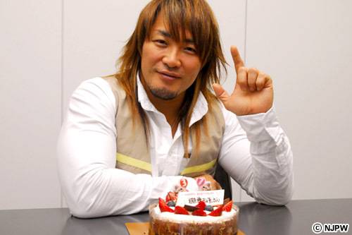 棚橋弘至選手のバースデーをみんなで祝福 37歳も全力で振り切ります 新日本プロレスリング