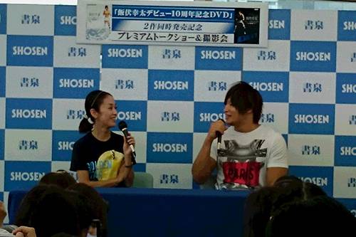 秋葉原・書泉ブックタワーで行われた「飯伏幸太デビュー10周年記念DVD